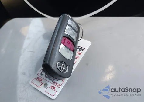 2019 Toyota Yaris L из США, поврежденный, VIN 3MYDLBYV8KY516623